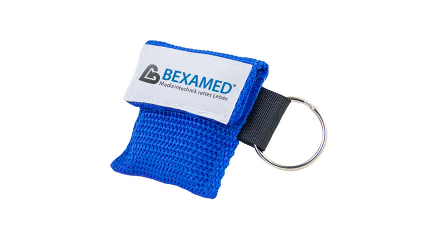 Beatmungstuch im Schlüsselanhänger mit blauem Material mit BEXAMED Logo